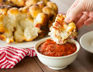 pepperoni-pizza-monkey-bread-40-600fw-600x464