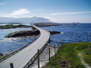 atlantic_ocean_road_in_norway